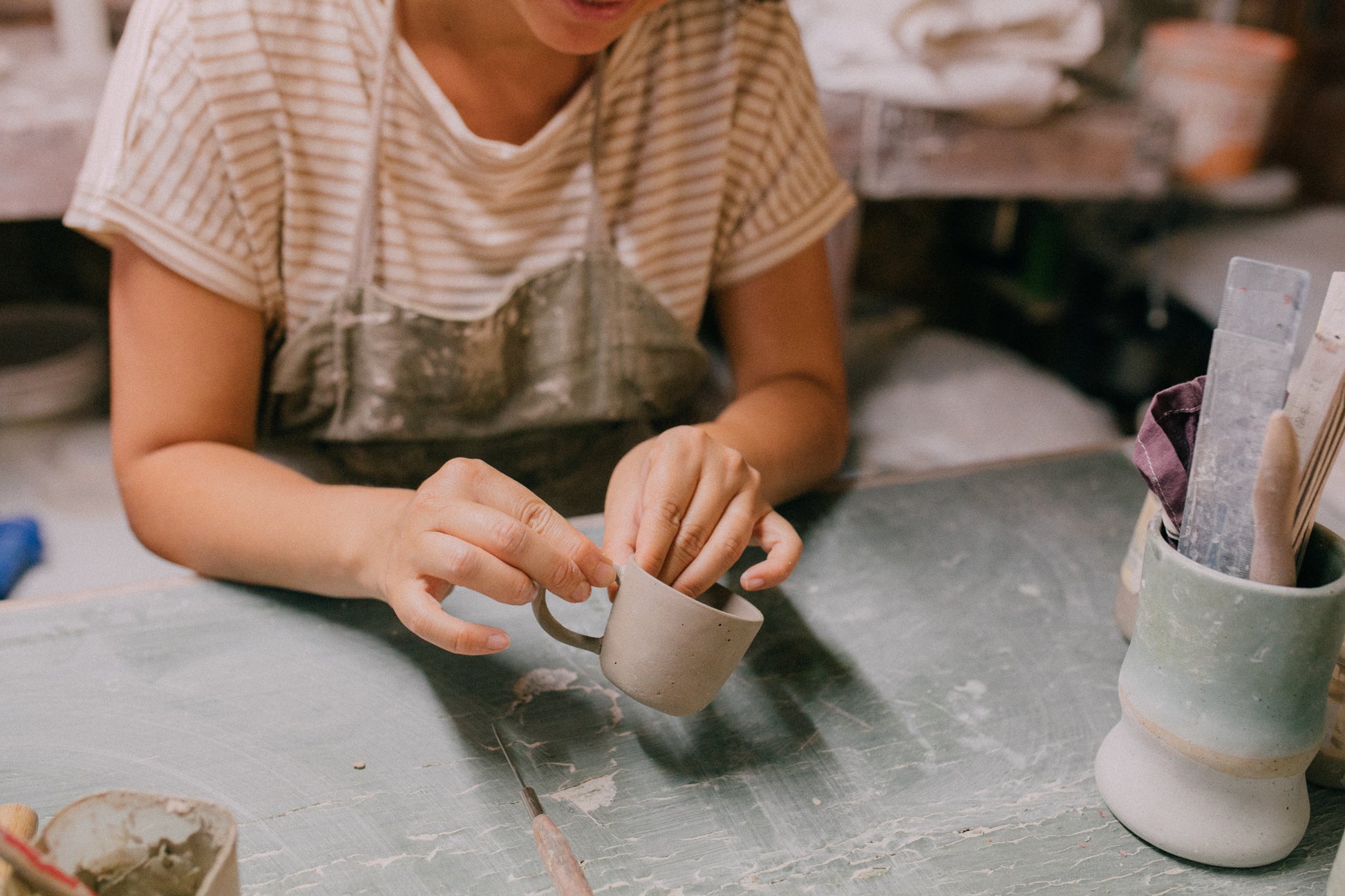 Workshop crea la tua tazza per la colazione  - esperienza ceramica a Venezia - laurapottery.it